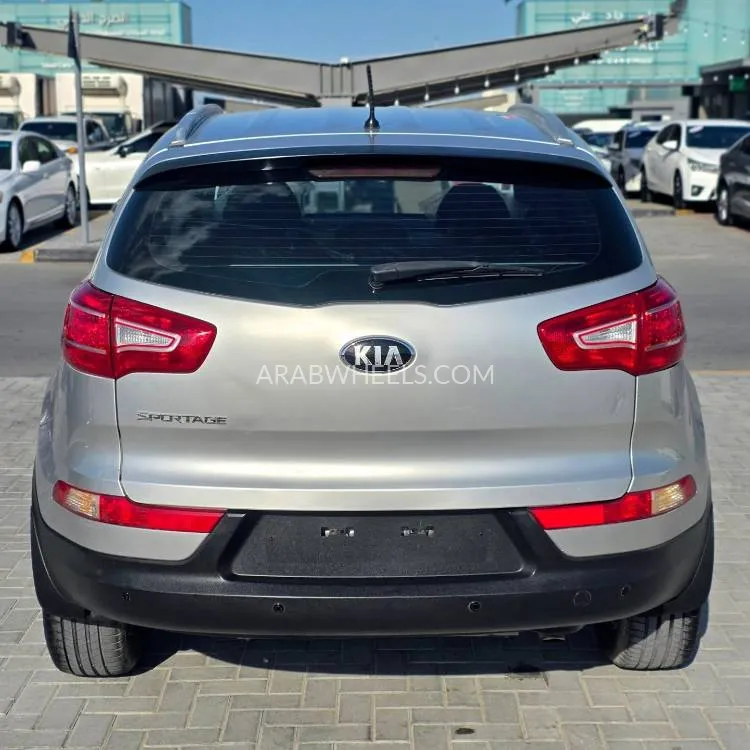 Kia Sportage 2014 for Sale in Sharjah Image-18