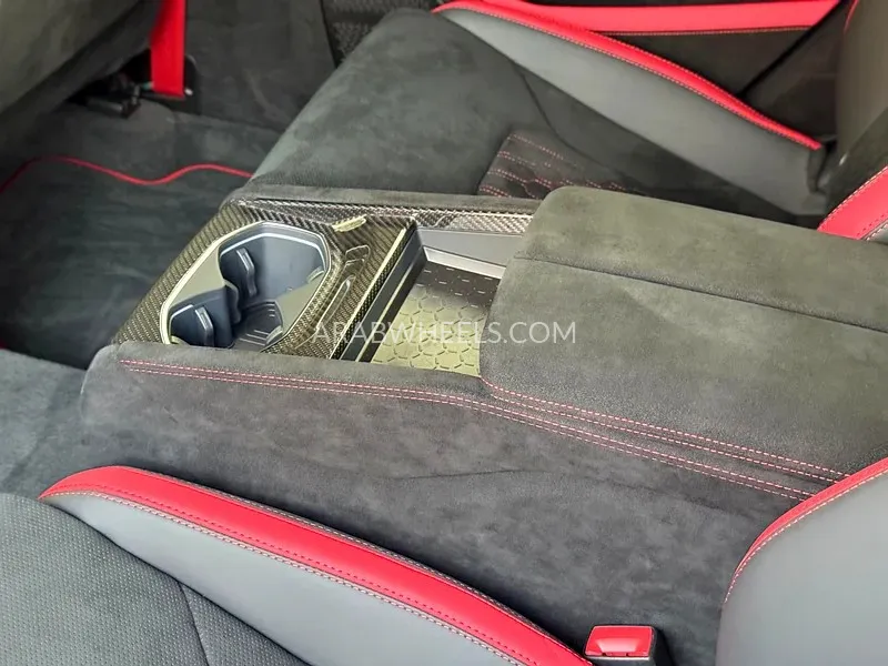 Lamborghini Urus 2024 for Sale in Dubai Image-5
