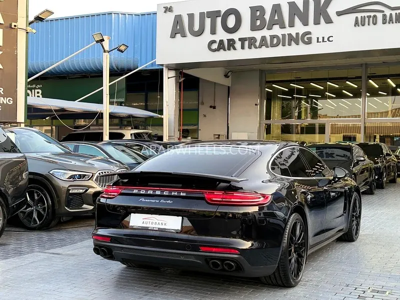 بورشه باناميرا 2017 for Sale in دبي Image-3