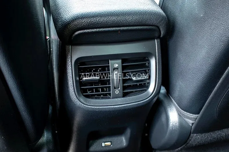 Kia Cerato 2022 for Sale in Sharjah Image-12