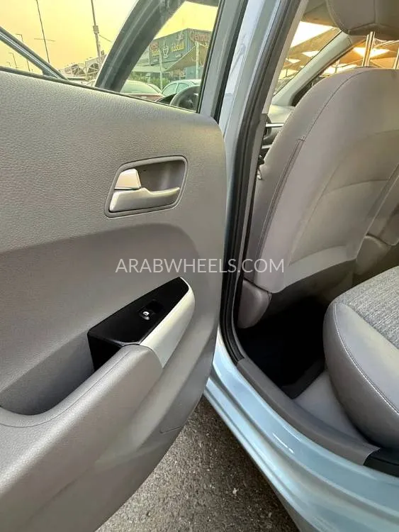 كيا بيكانتو 2020 for Sale in الشارقة Image-9