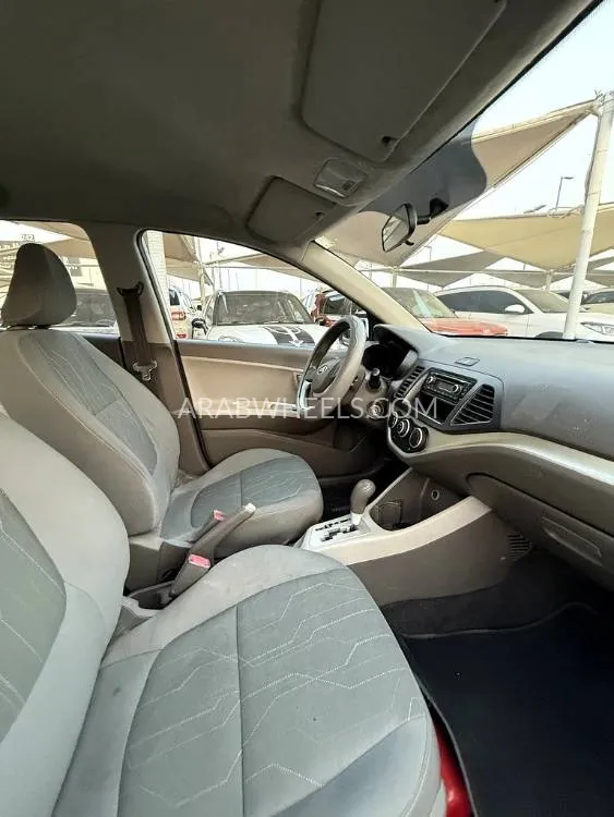 كيا بيكانتو 2015 for Sale in الشارقة Image-2