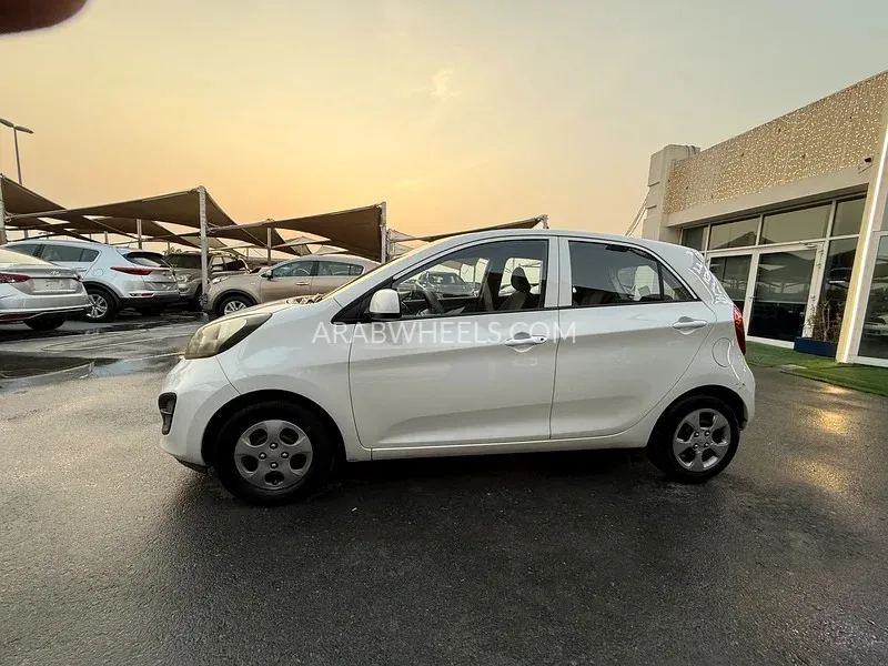 كيا بيكانتو 2015 for Sale in الشارقة Image-5