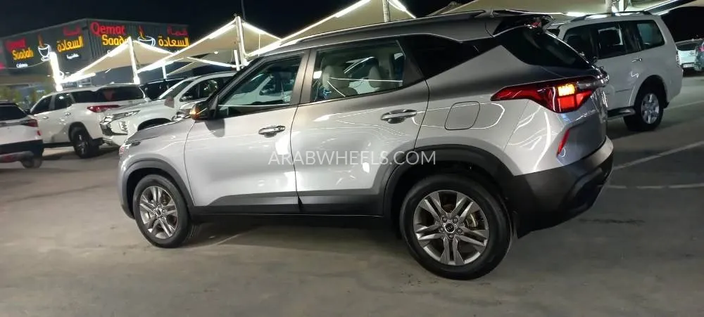 Kia Seltos 2020 for Sale in Sharjah Image-5