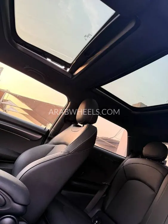 Mini Cooper 2022 for Sale in Sharjah Image-3