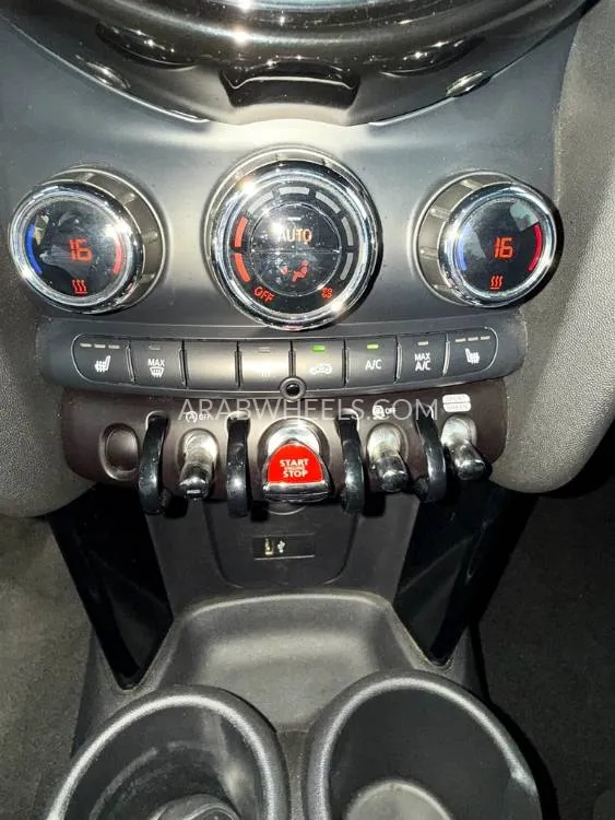 Mini Cooper 2022 for Sale in Sharjah Image-10