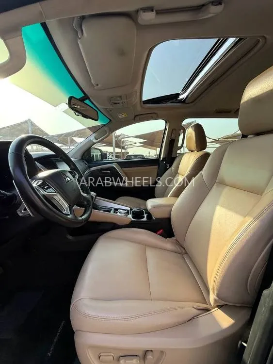 Mitsubishi Montero Sport 2022 for Sale in Sharjah Image-14