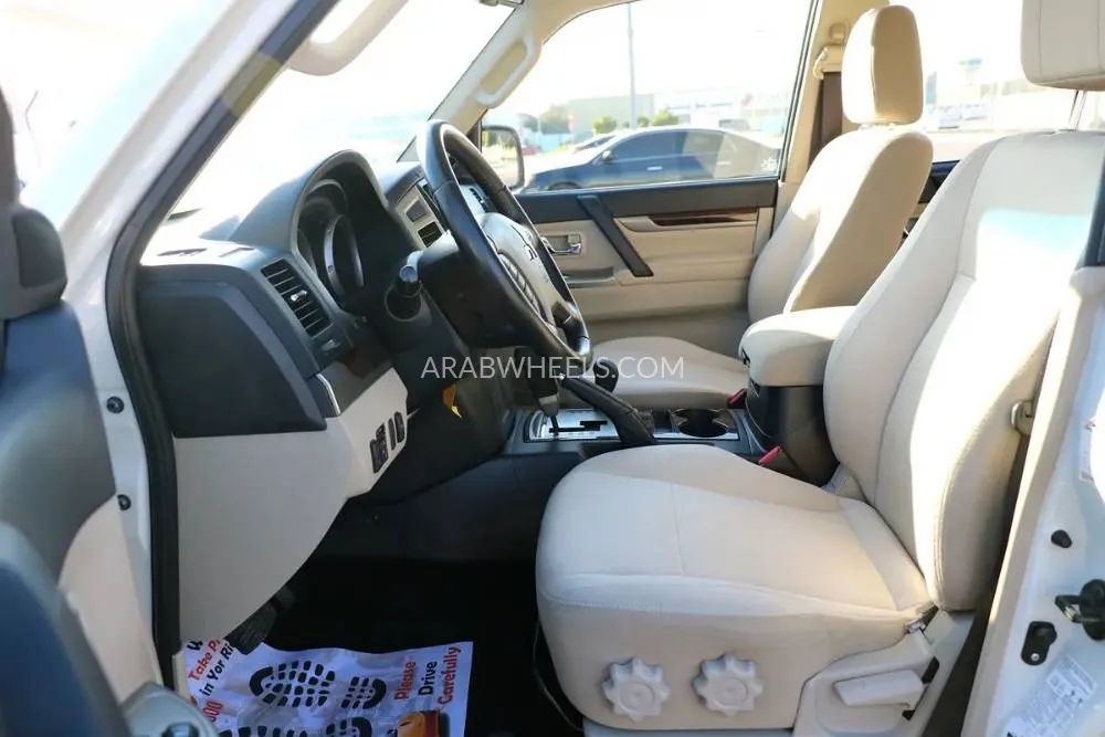 Mitsubishi Pajero 2019 for Sale in Abu Dhabi Image-6