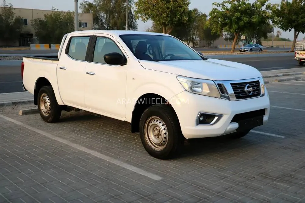 Nissan Navara 2022 for Sale in Abu Dhabi Image-9