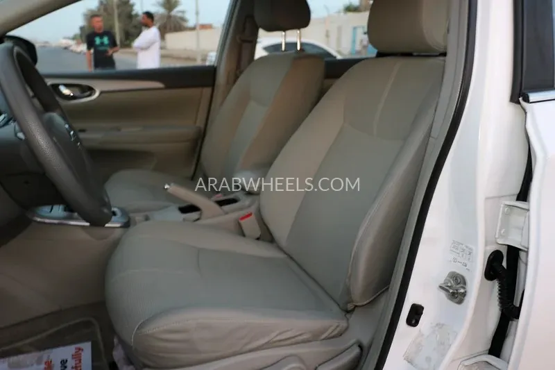 Nissan Sentra 2020 for Sale in Abu Dhabi Image-9