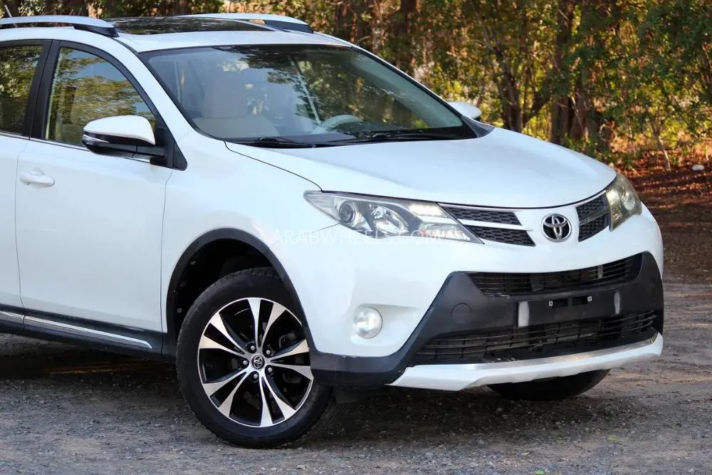 Toyota Rav4 2015 for Sale in Fujairah Image-6