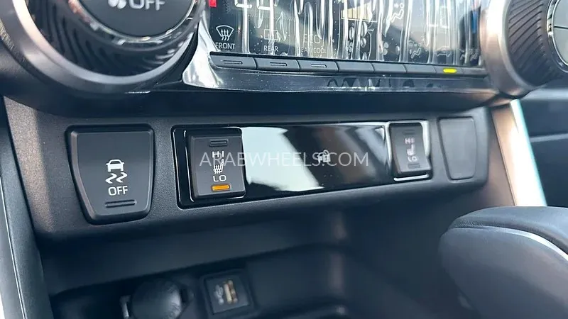 Toyota Rav4 2024 for Sale in Dubai Image-3