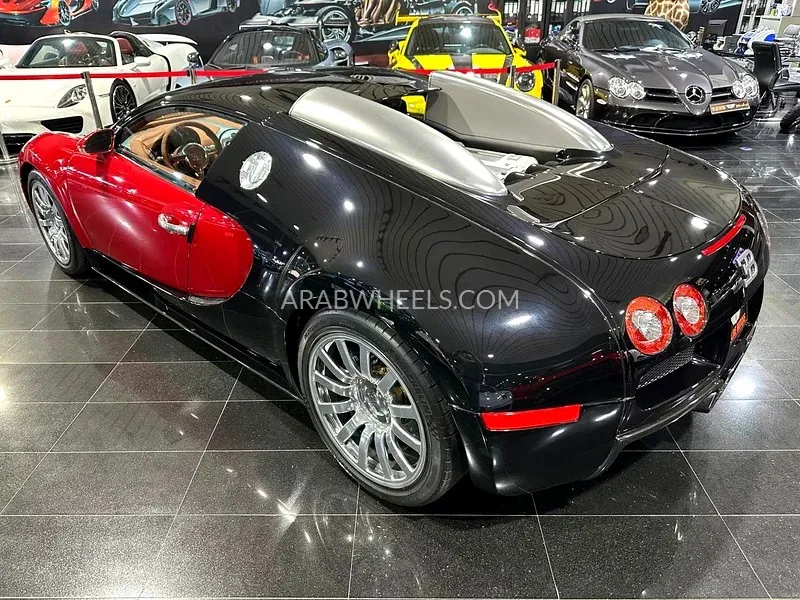 بوغاتي فيرون 2009 for Sale in دبي Image-7