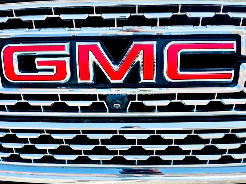 جي إم سي سييرا 2019 for Sale in الفجيرة Image-15