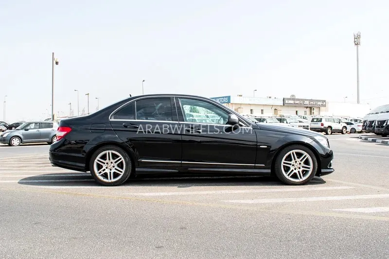 Mercedes Benz C Class 2008 for Sale in Dubai Image-4