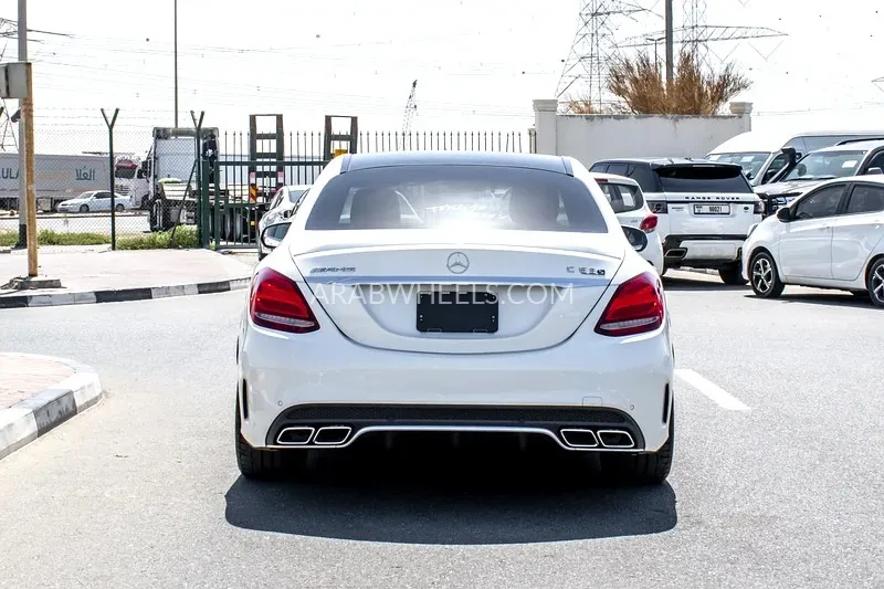 Mercedes Benz C Class 2016 for Sale in Dubai Image-2