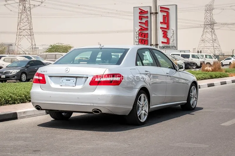 Mercedes Benz E Class 2009 for Sale in Dubai Image-5