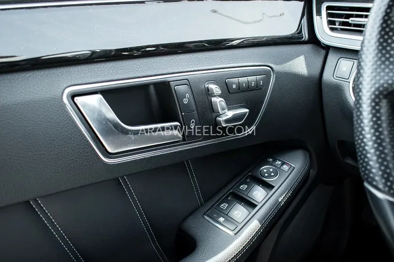 Mercedes Benz E Class 2013 for Sale in Dubai Image-9