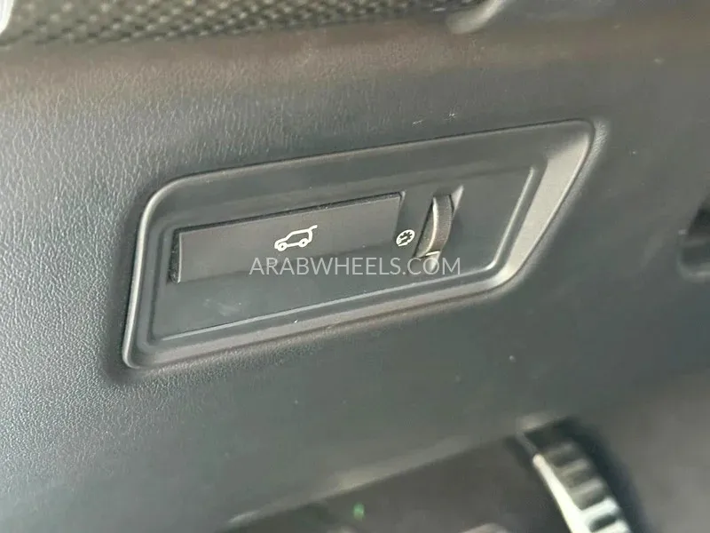 Land Rover Range Rover Sport 2014 for Sale in Sharjah Image-16