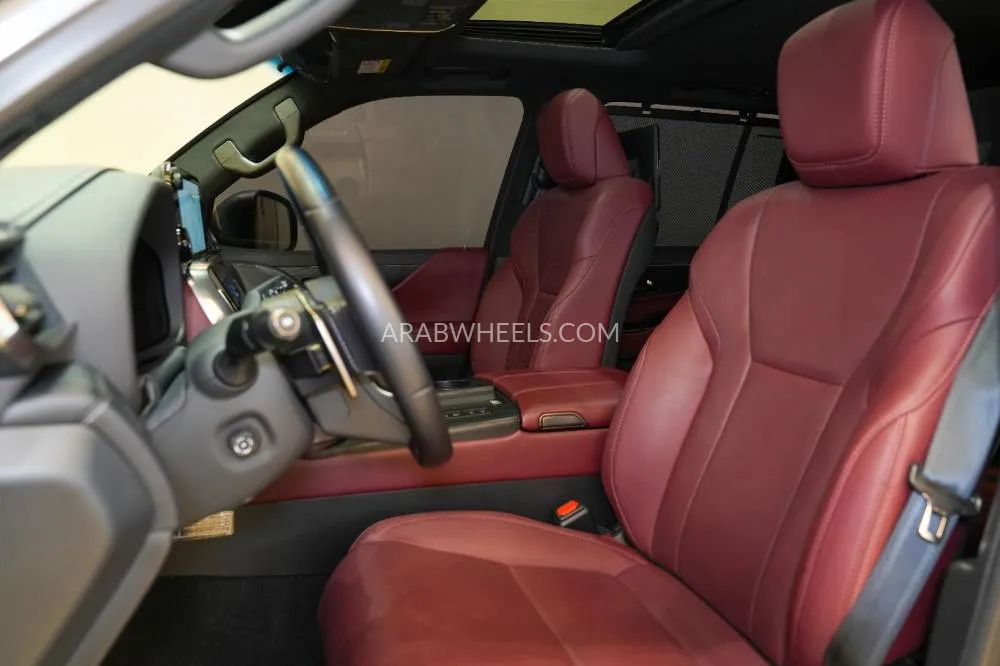 Lexus LX 2023 for Sale in Dubai Image-5