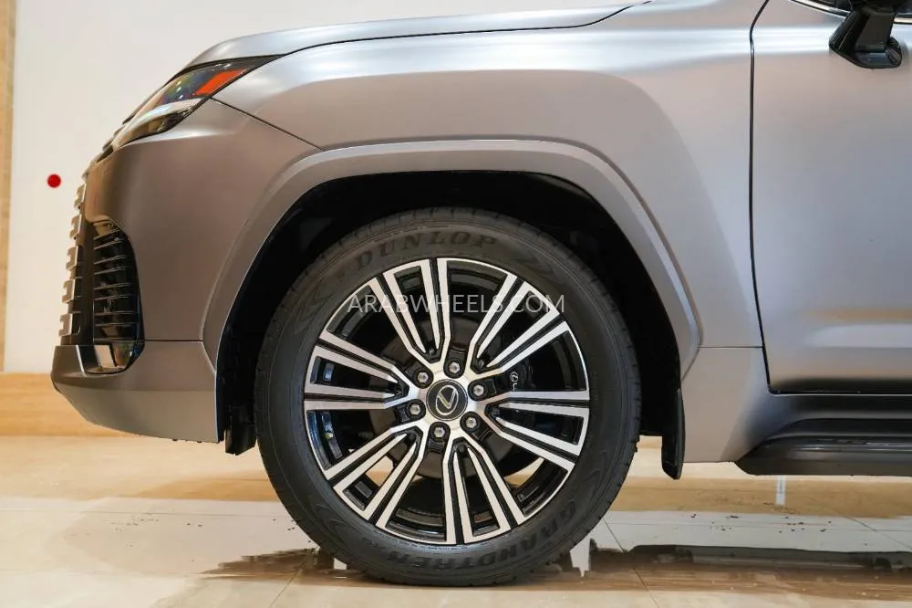 Lexus LX 2023 for Sale in Dubai Image-11