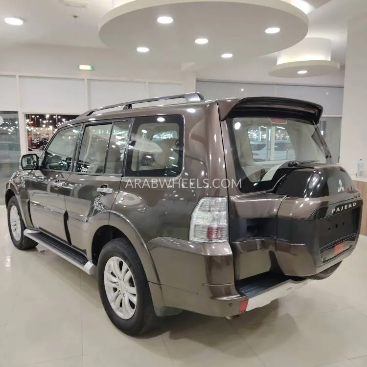 Mitsubishi Pajero 2019 for Sale in Sharjah Image-9
