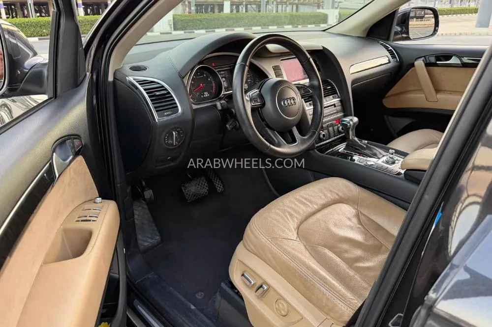 Audi Q7 2014 for Sale in Dubai Image-11