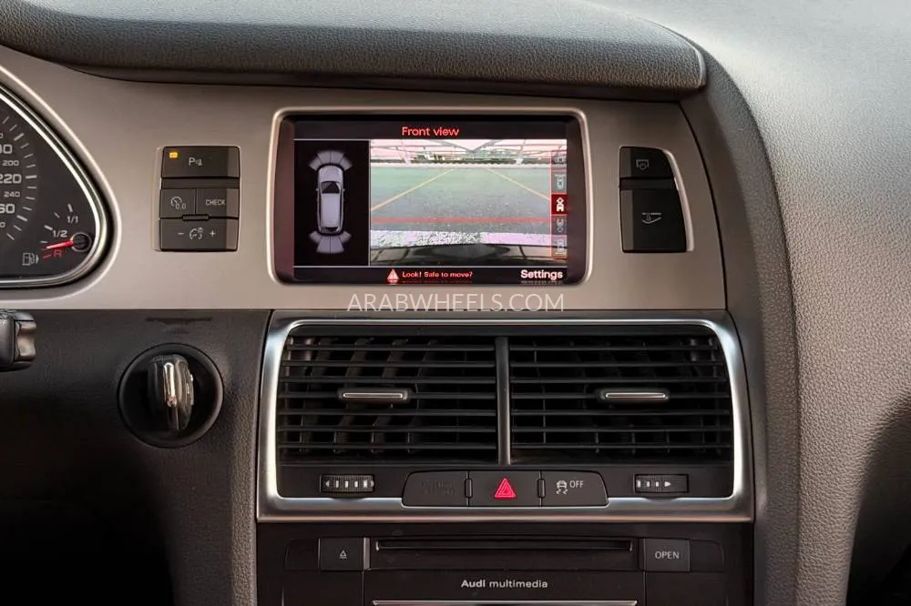 Audi Q7 2014 for Sale in Dubai Image-12