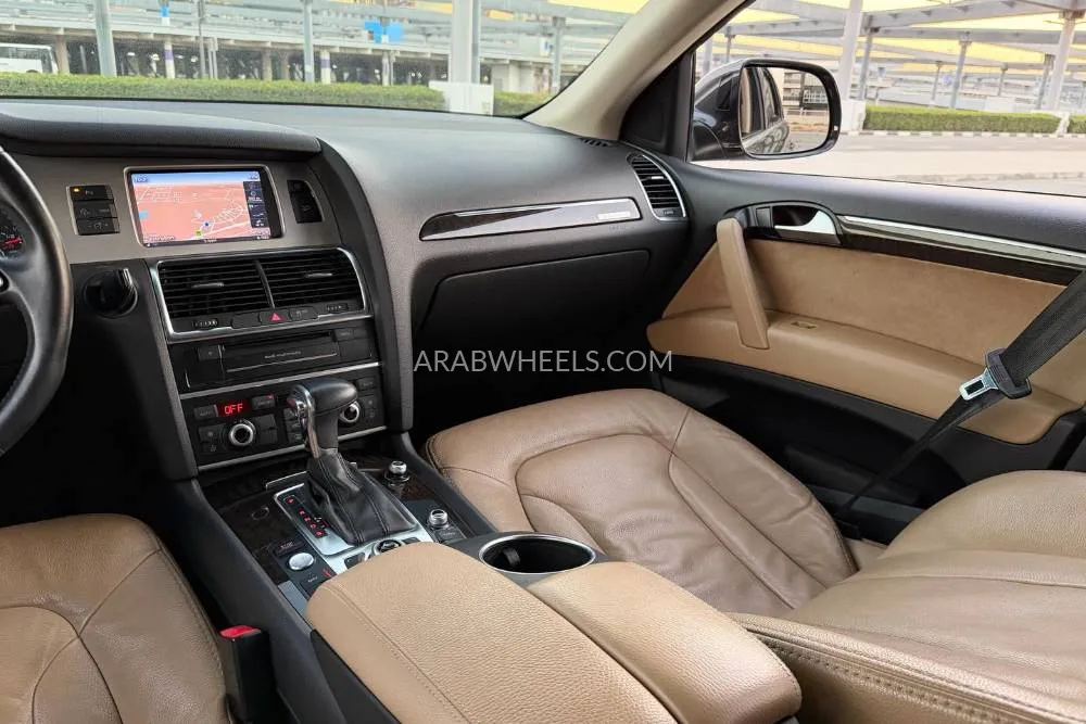 Audi Q7 2014 for Sale in Dubai Image-14