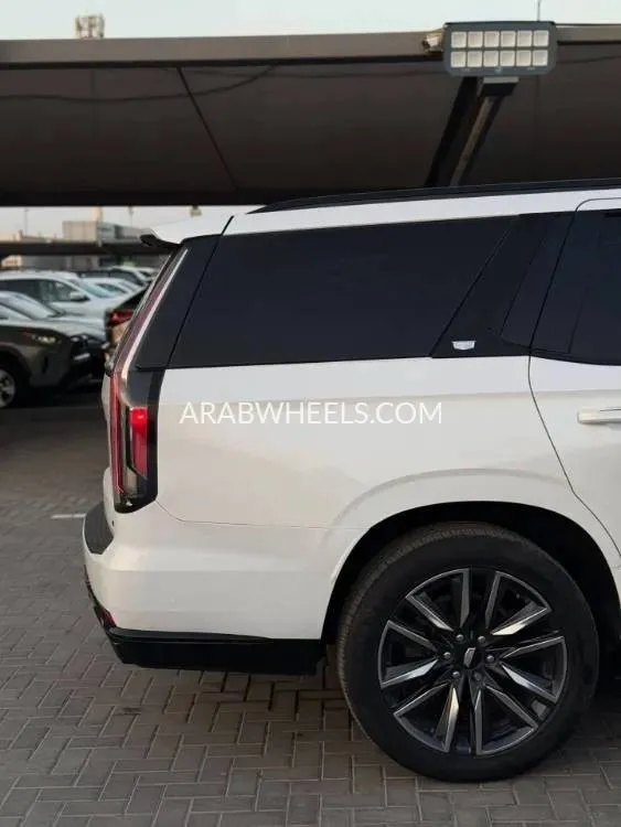 كاديلاك إسكاليد 2023 for Sale in الشارقة Image-20