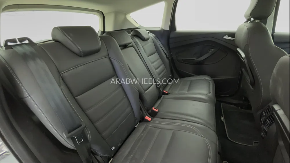 Ford Escape 2019 for Sale in Dubai Image-27