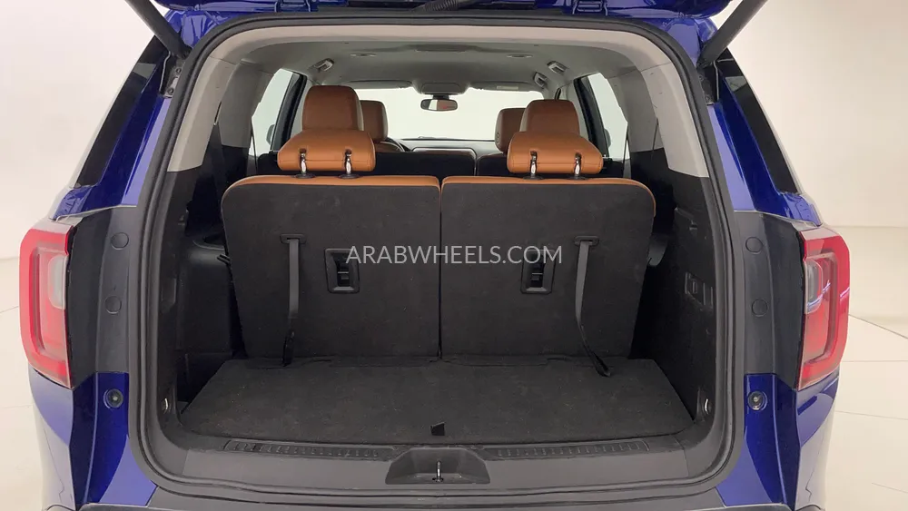 GMC Acadia 2023 for Sale in Dubai Image-27