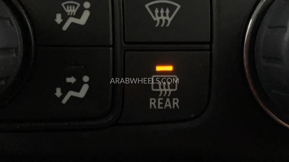 GMC Acadia 2023 for Sale in Dubai Image-46