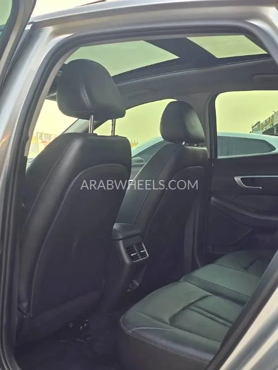 Hyundai Sonata 2020 for Sale in Ajman Image-10