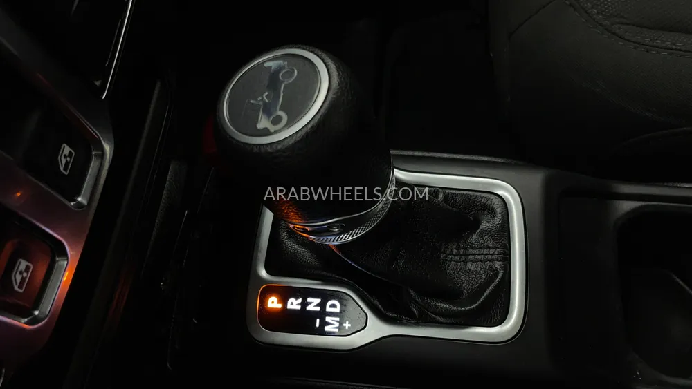 جيب رانجلر 2019 for Sale in دبي Image-18