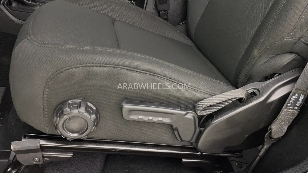 جيب رانجلر 2019 for Sale in دبي Image-22