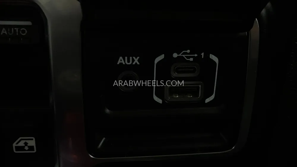 جيب رانجلر 2019 for Sale in دبي Image-43