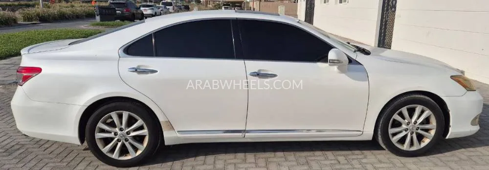 Lexus ES 2012 for Sale in Abu Dhabi Image-4