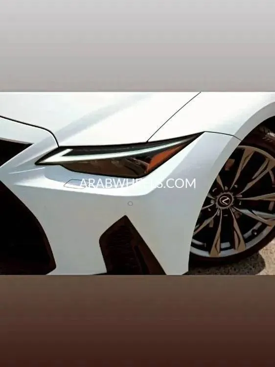 Lexus IS 2022 for Sale in Ajman Image-12