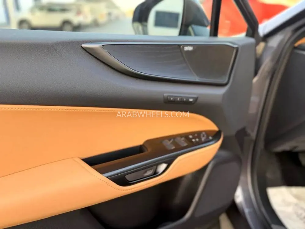 Lexus NX 2024 for Sale in Ajman Image-3