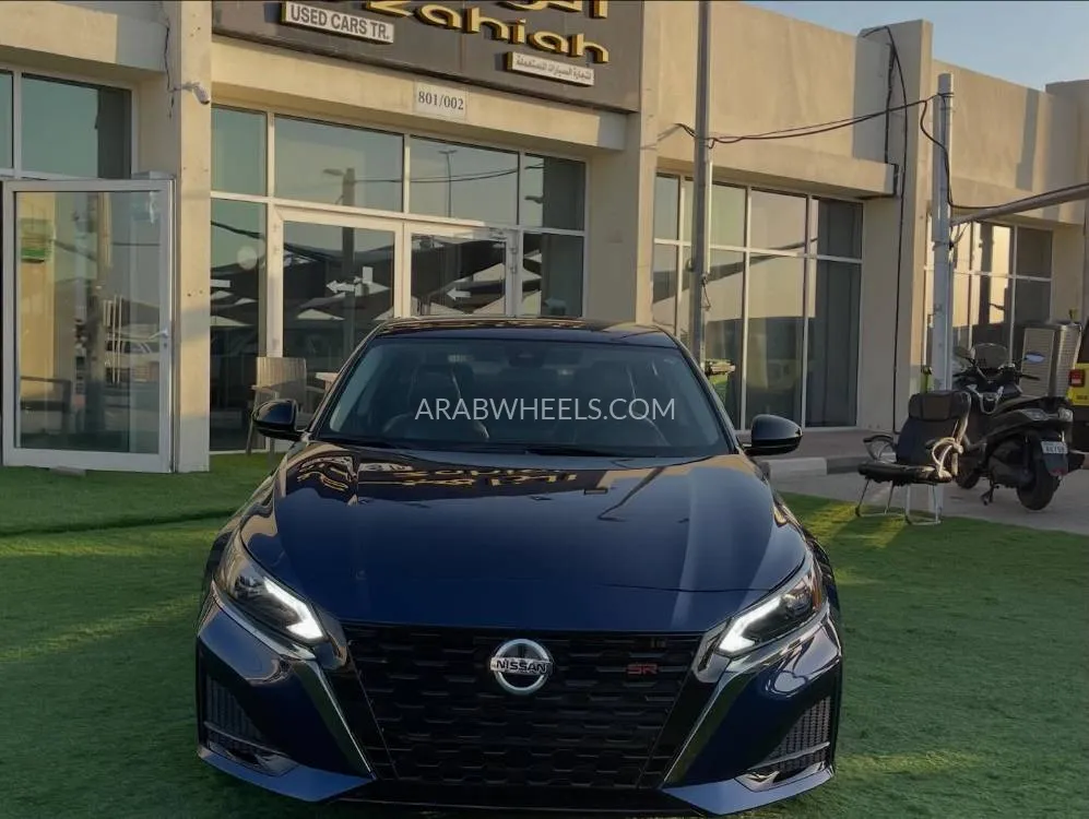 Nissan Altima 2023 for Sale in Sharjah Image-2
