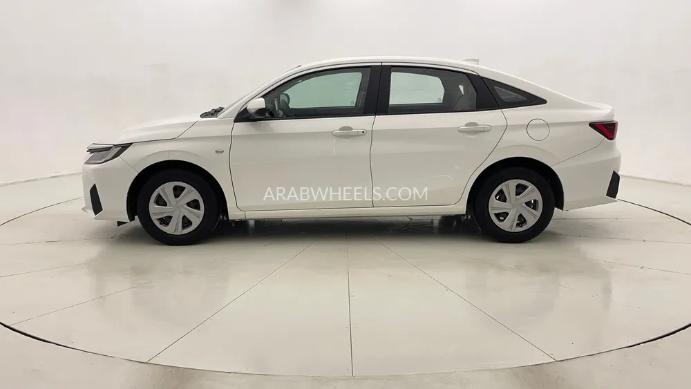 Toyota Yaris 2024 for Sale in Dubai Image-6