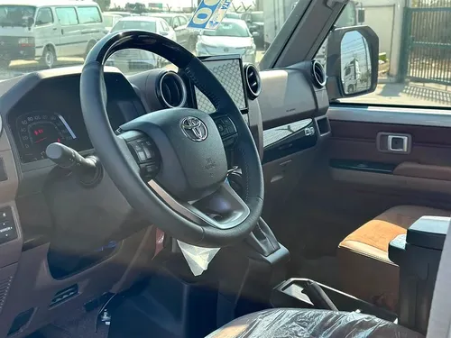 Toyota Land Cruiser 70 Series Hard Top 4.0L 2025
