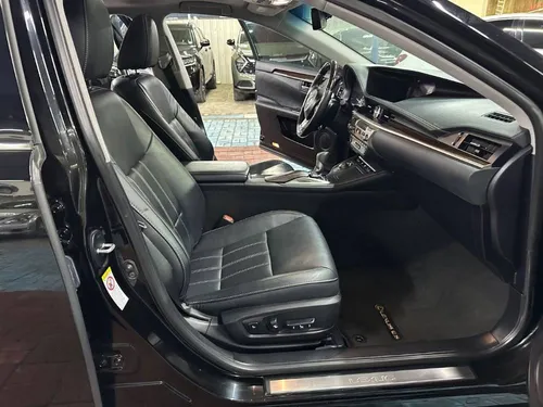 Lexus ES 2018