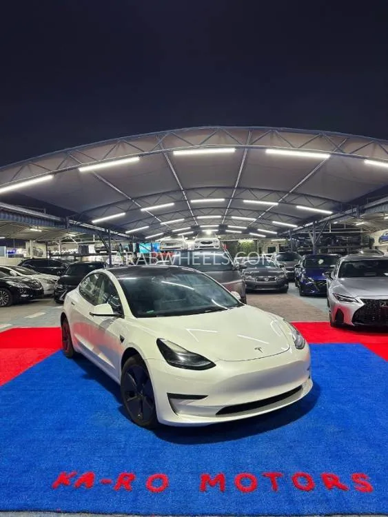 Tesla Model 3 2023 for Sale in Ajman Image-5