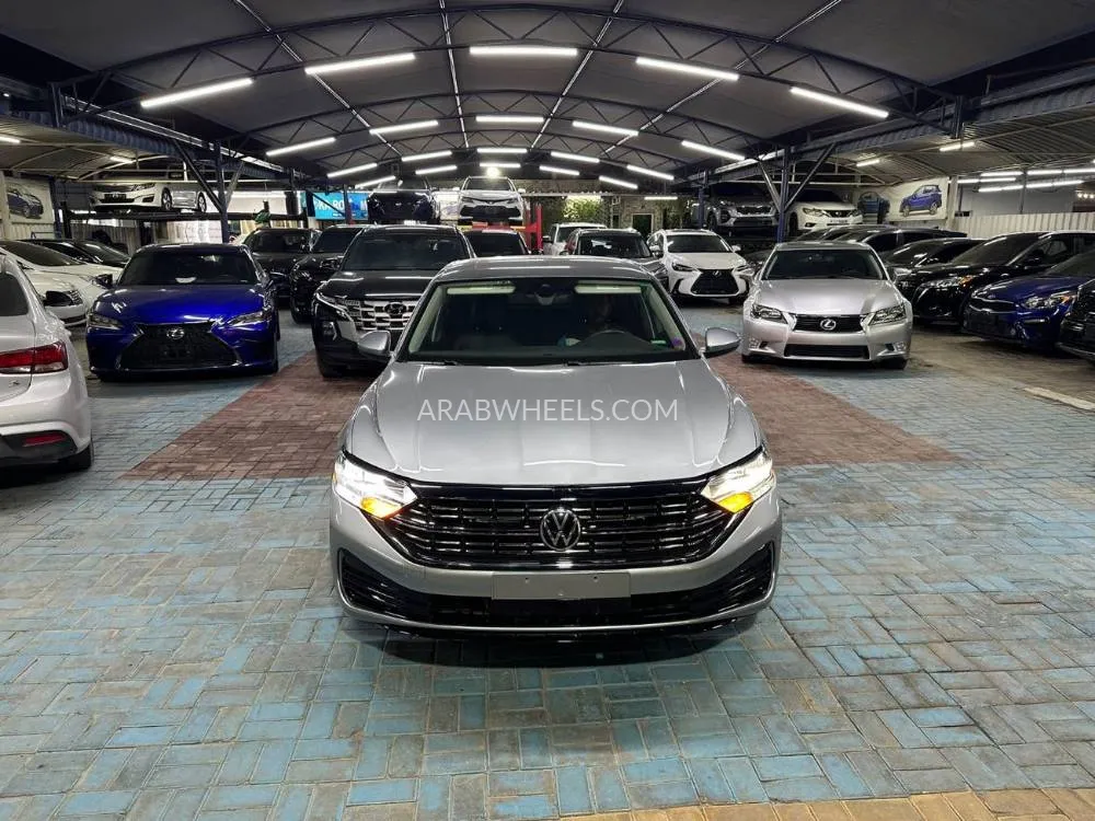 Volkswagen Jetta 2023 for Sale in Ajman Image-3