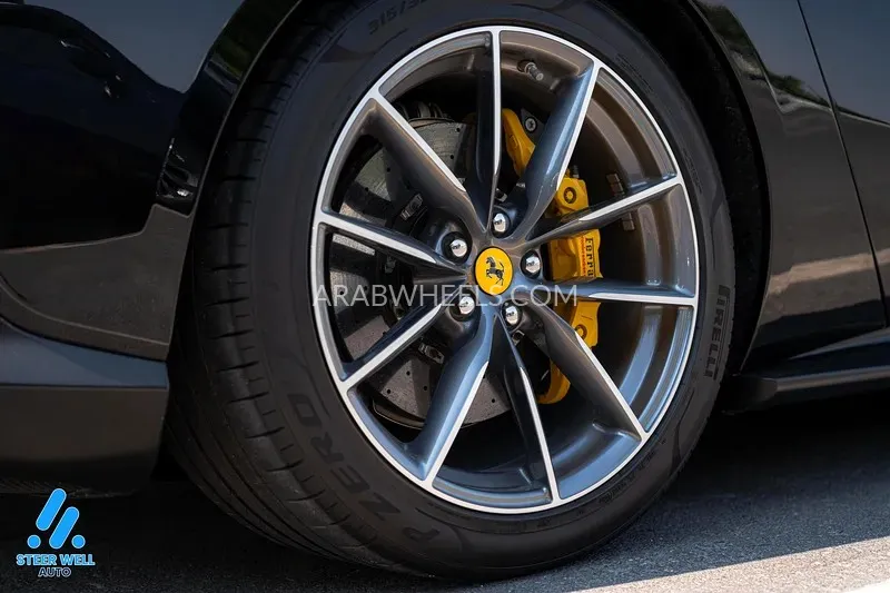 فيراري 812 جي تي إس 2021 for Sale in الشارقة Image-9