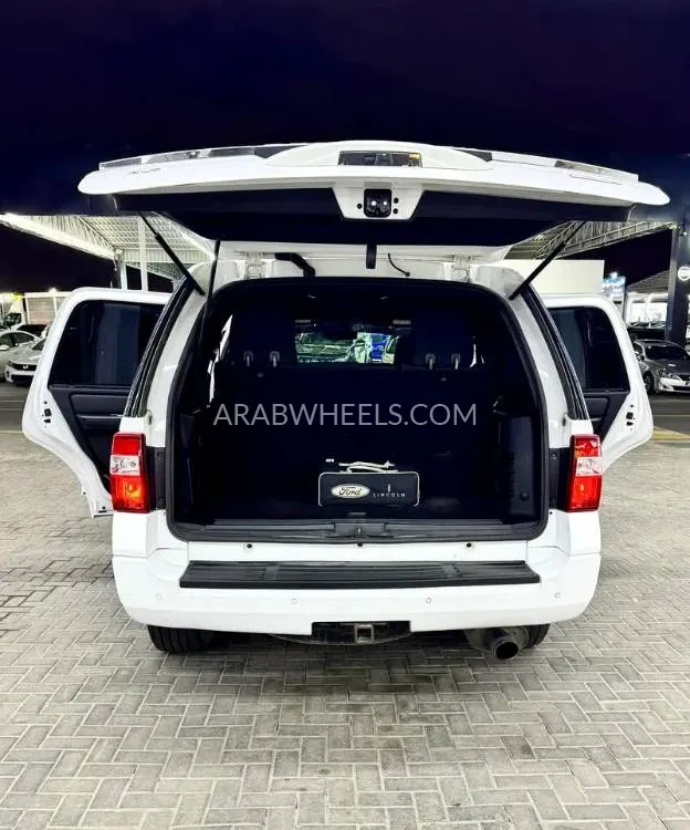 Ford Expedition 2016 for Sale in Ajman Image-10