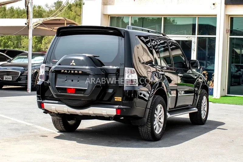 Mitsubishi Pajero 2020 for Sale in Sharjah Image-10