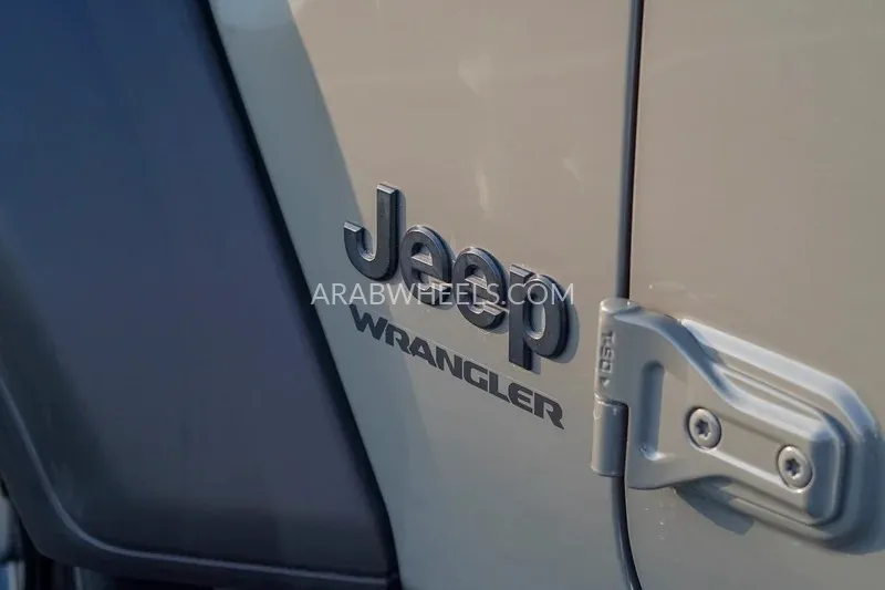 Jeep Wrangler 2021 for Sale in Dubai Image-11